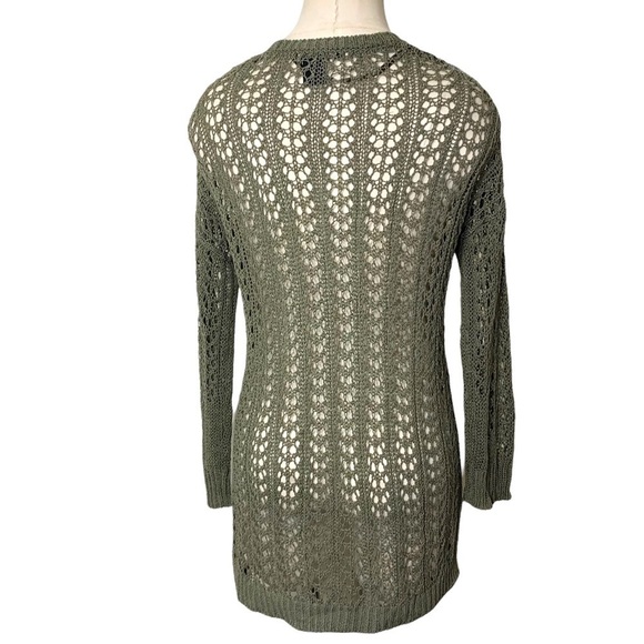 𝅺DKNY Olive Minimalist Green Crochet Knit Cardigan Sweater Deep V Neck Sz XS - Picture 3 of 10